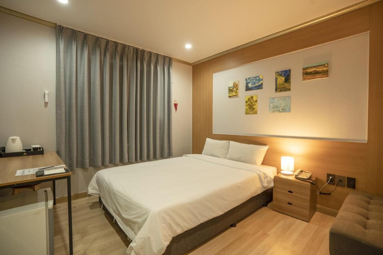 Jeju Stay Hotel Exterior photo