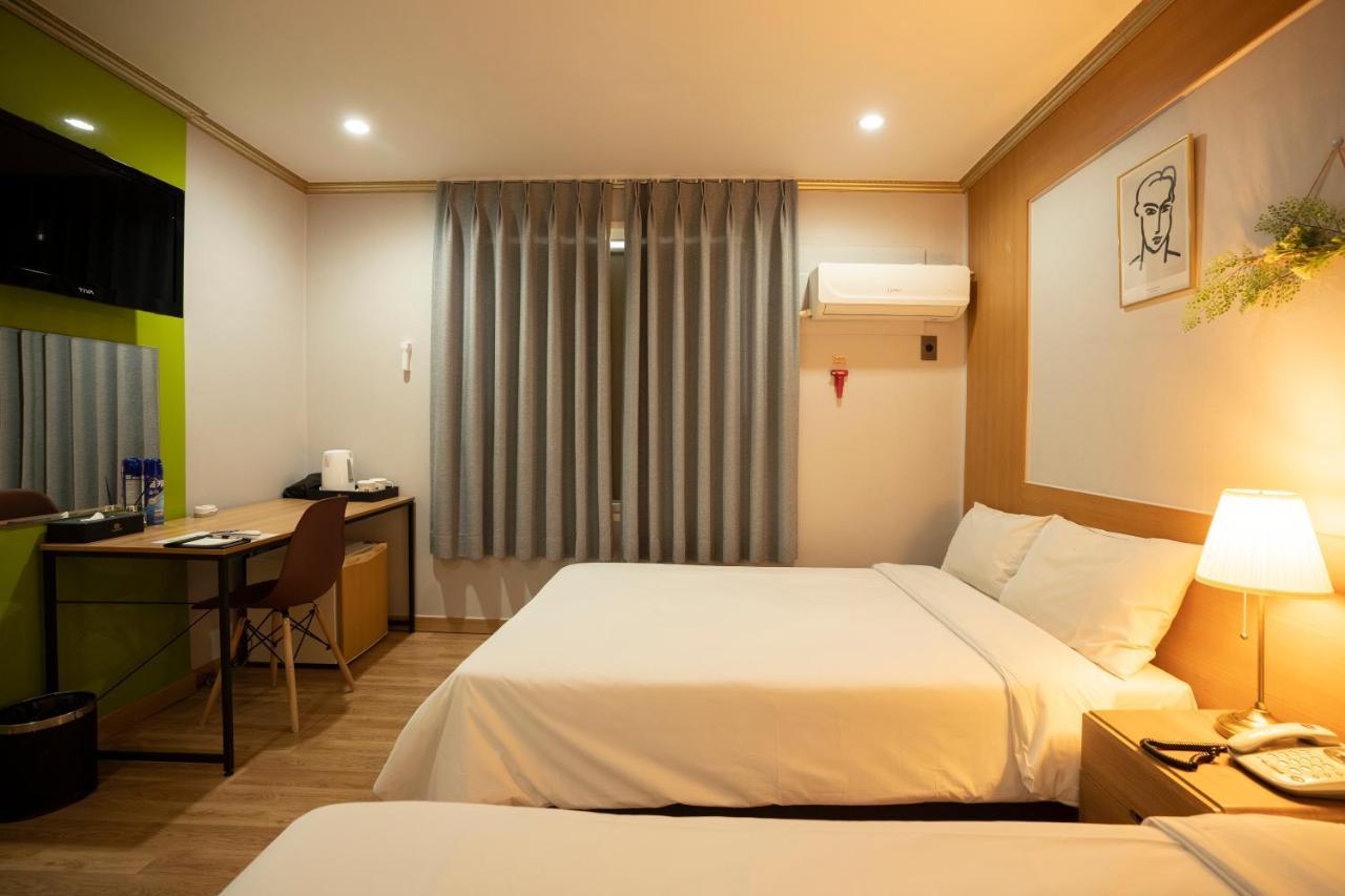 Jeju Stay Hotel Exterior photo