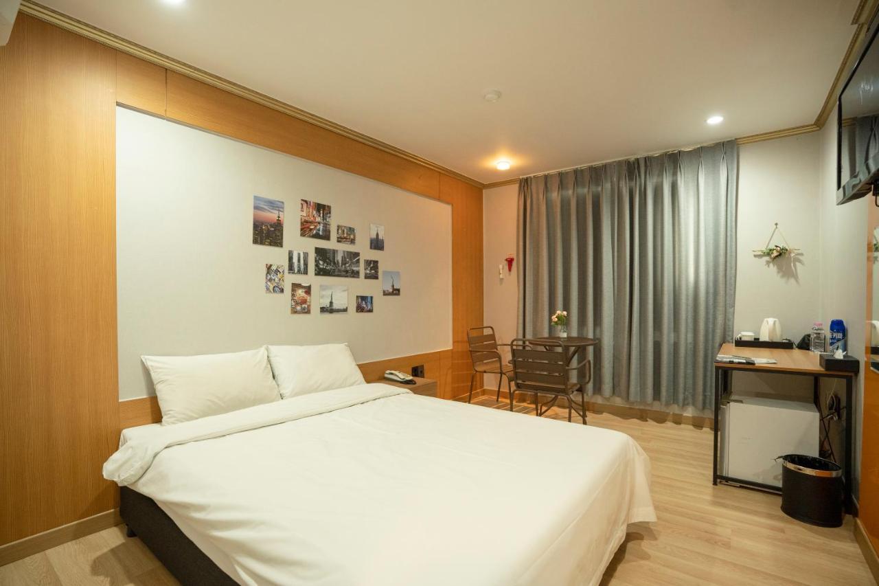 Jeju Stay Hotel Exterior photo