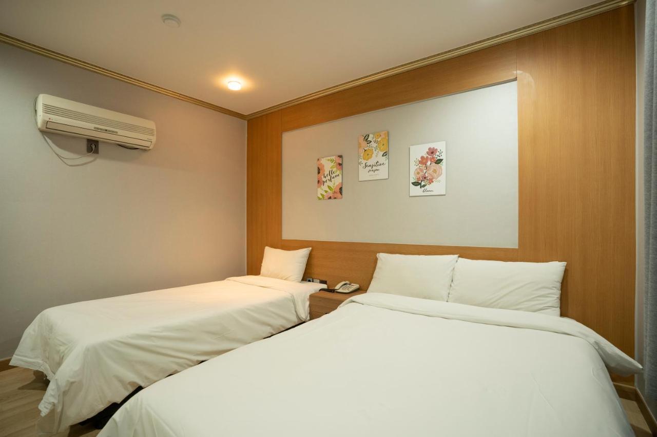 Jeju Stay Hotel Exterior photo