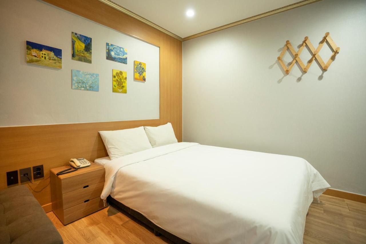 Jeju Stay Hotel Exterior photo