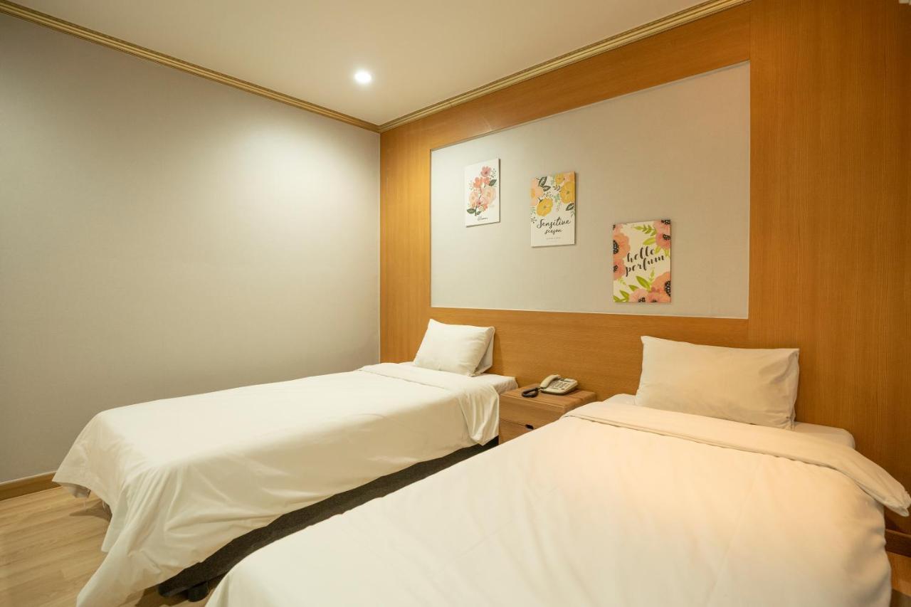 Jeju Stay Hotel Exterior photo
