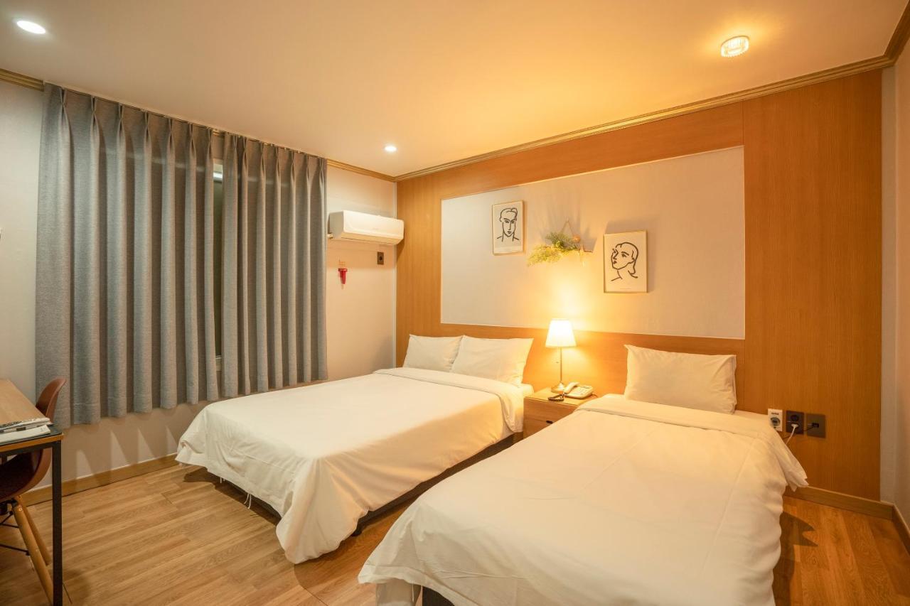 Jeju Stay Hotel Exterior photo